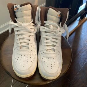 Nike Air Force 1 LV8 high top in natural and brown sz 11